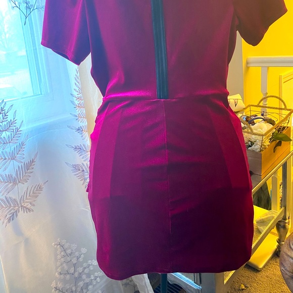 Pink Velvet dress 👗 - Picture 2 of 4